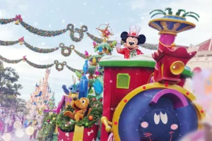 christmas parade at disneyland paris