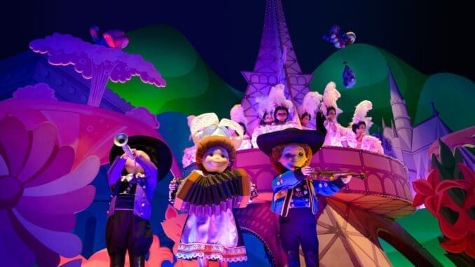 its a small world disneyland paris