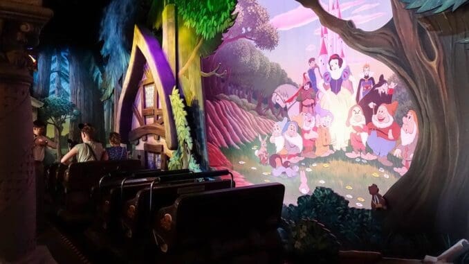 Snow White ride vehicle at Disneyland Paris