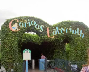 Alices Curious Labyrinth