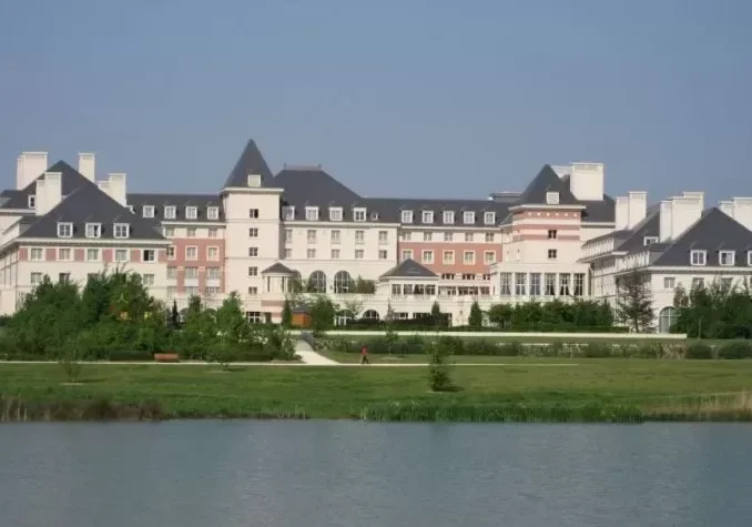 Dream Castle hotel review