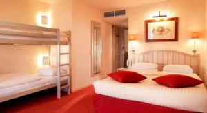 hotel room campanile val de france